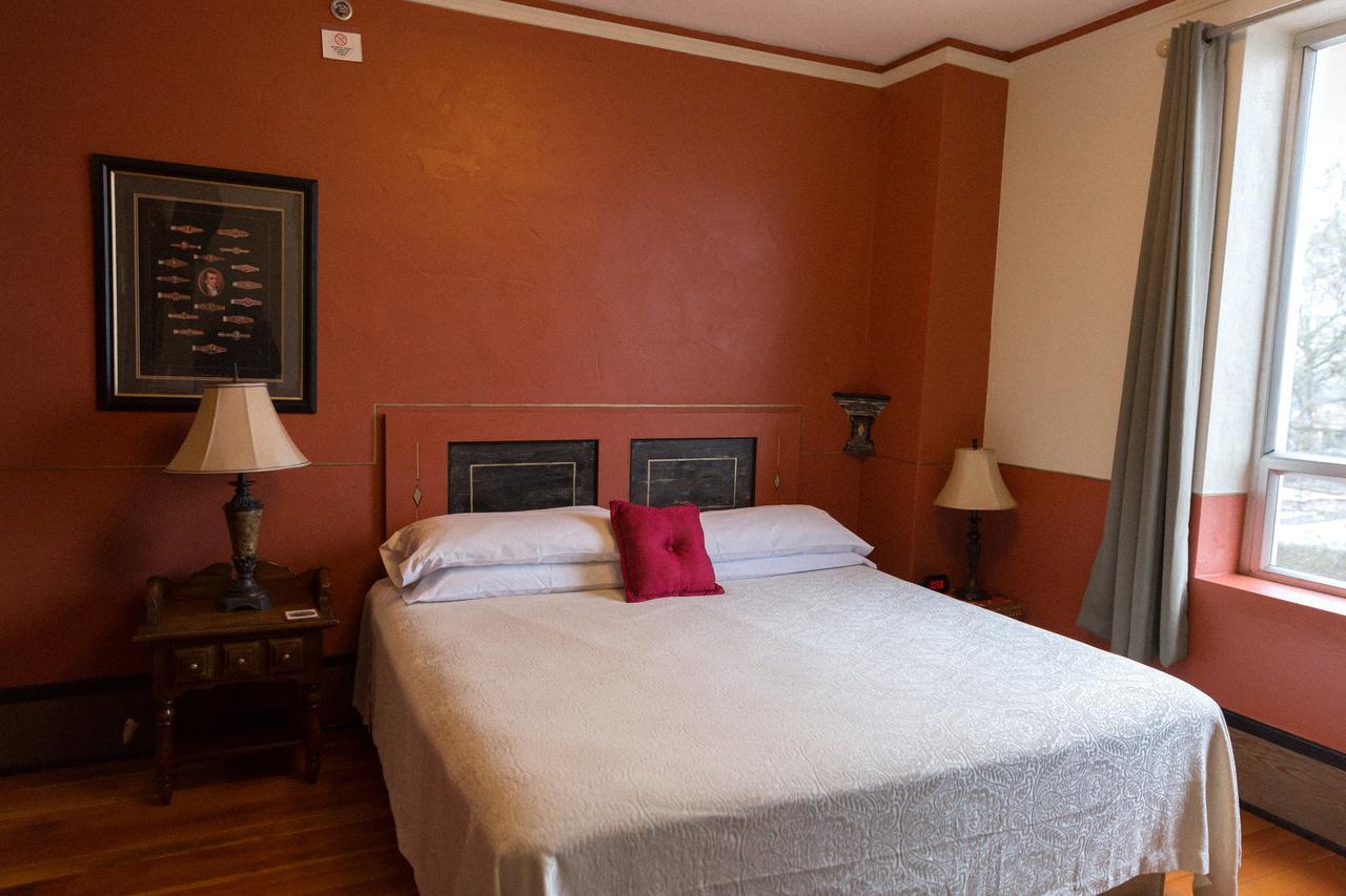 Centralia Square Grand Ballroom And Vintage Hotel Екстер'єр фото