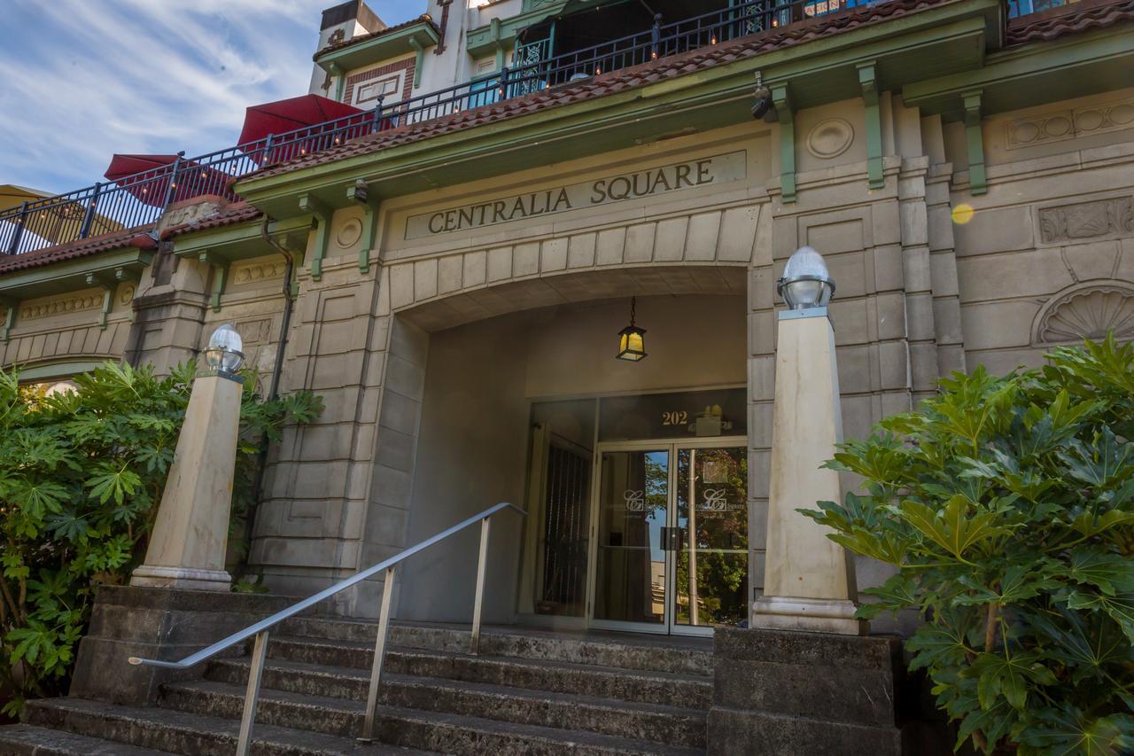 Centralia Square Grand Ballroom And Vintage Hotel Екстер'єр фото